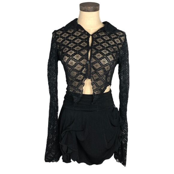 Women's Black Button up Crop-top - Picture 3 of 6